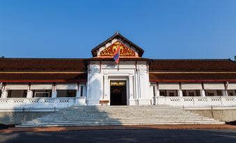 Mekong Lao Villa