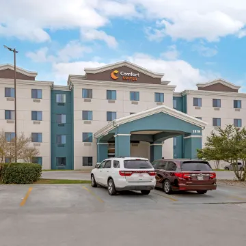 Comfort Suites