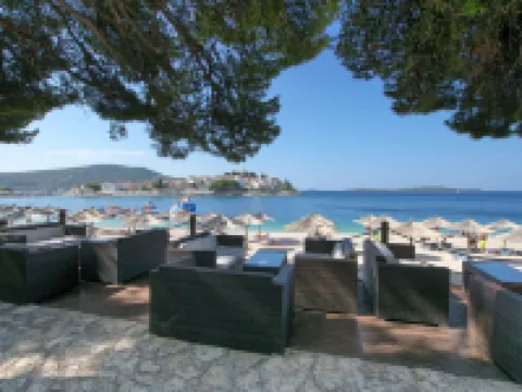 Apartments Nera Hotels in Primosten