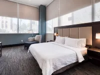 Holiday Inn Express KANSAS CITY DOWNTOWN by IHG Hotels near The Arvin Gottlieb Planetarium