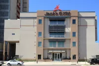 Room50Two Hotels near Pula Spar