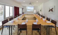 VitalBoutique Hotel Zurzacherhof Hotels in Dottingen