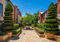 Majestic Old Lion Apartments Hotel in zona Light's Vision