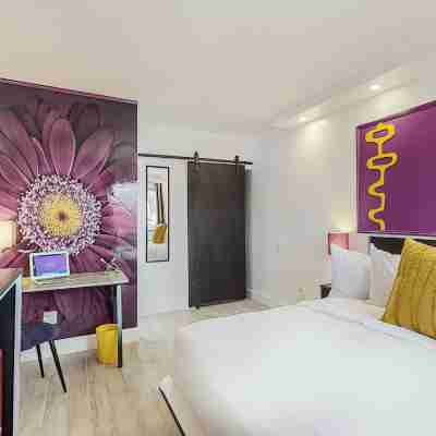 Hotel Zazz Rooms