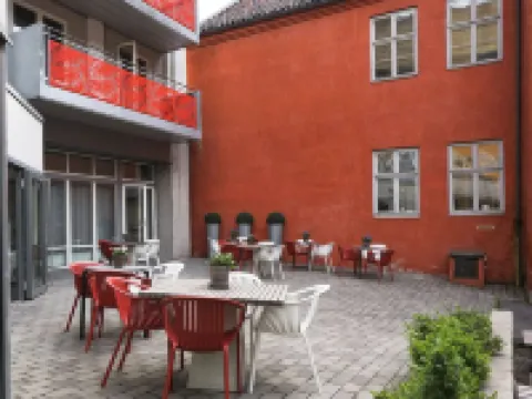 Thon Hotel Panorama Hotels near Akershus Fortress