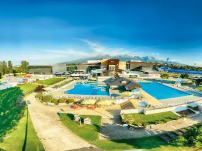 Hotel AquaCity Seasons Hotels near State Archives