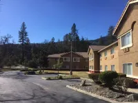 The Inelle, Oakhurst Yosemite, a Tribute Portfolio Hotel