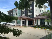 Grand Lopburi Hotell i Tha Sala