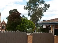 Cousins Motor Inn Hotels in Inverell