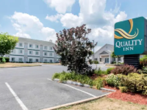 Days Inn by Wyndham Penn State Hotels in Centre County