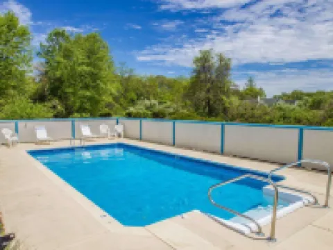 Econo Lodge Inn & Suites Old Saybrook - Westbrook Hotels in Middlesex County