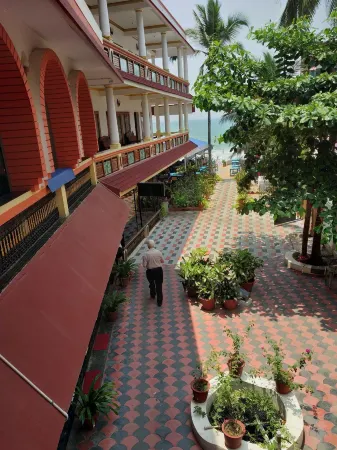 Beach Florra Inn Отели рядом с достопримечательностью «Chowara Beach»