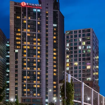 Ramada Hotel & Suites by Wyndham Seoul Namdaemun Отели рядом с достопримечательностью «Бизнес-центр AIA Tower»