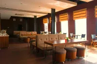 Seaview Cottage Cirebon Waterland - Pools