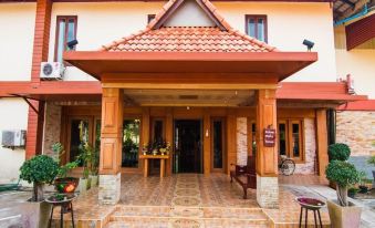 Pakkhat Grand Resort