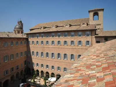 Albergo San Domenico Các khách sạn gần Oratorio del Santissimo Crocifisso della Grotta