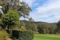 Elfin Hill Vineyard Accommodation Hotel a Millfield