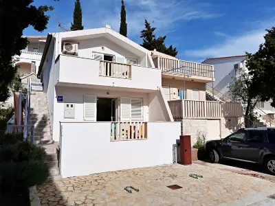 Kira Hotels in 