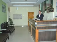 Hotel Amit - 5 Mins Drive to Airport Hotels in Shamshi