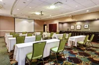 Hampton Inn & Suites Detroit-Canton