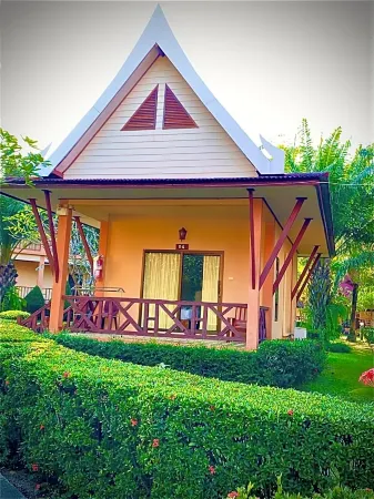 Kaibae Hut Resort Отели в г. Ко Чанг