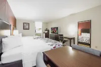 ريد روف إن آند سويتس روم