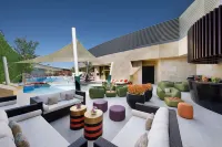AlRayyan Hotel Doha, Curio Collection by Hilton - Luxus