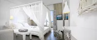 White Suites