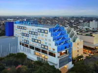 Novotel Suites Yogyakarta Malioboro Hotels in Danurejan
