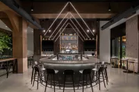 西密爾沃基萬麗酒店 - 酒吧