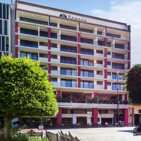 Ramada Plaza by Wyndham Leon