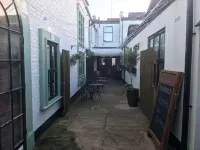 The Claremont Inn