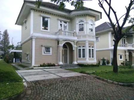 Villa Green Hill Sibolangit OniOmo 4Br Отели рядом с достопримечательностью «Hillpark Sibolangit»