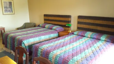 Holiday Lodge Hotels in Port Angeles