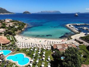 Hotel Resort & Spa Baia Caddinas