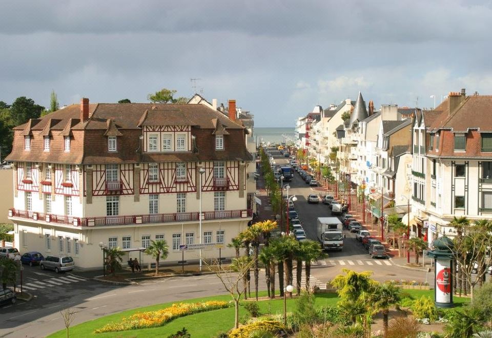 hotel overview picture