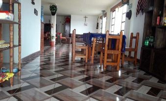 Martita's House Hostal - Housity