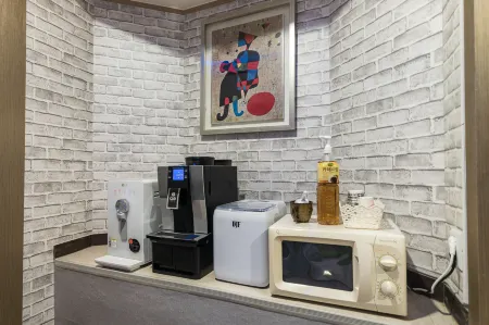 Anyang Raon Отели рядом с достопримечательностью «ANYANG UNIVERSITY ANYANG CAMPUS»