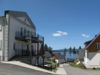 Lakeside Village 6 - Parkplatz