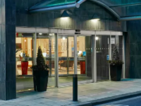 米德爾斯堡萊昂納多酒店 米德爾斯堡酒店