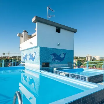 Hotel Augustus Отели рядом с достопримечательностью «Mojito Beach Riccione»