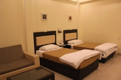 The Vaishali Residency Hotels near PDS LIC NO.-77/2016 BINDA LAL RAY