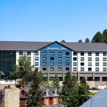 Hampton Inn by Hilton Lead