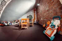 P1 Hotel - 2-Star