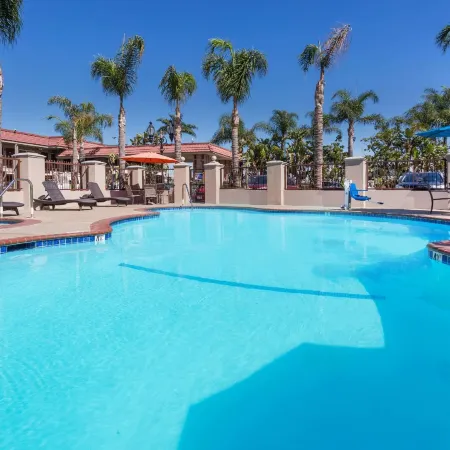 Days Inn & Suites by Wyndham Anaheim at Disneyland Park