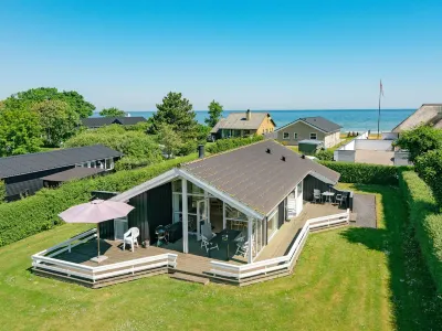 "Maybritt" - 100m from the Sea Hoteles cerca de Hasmark
