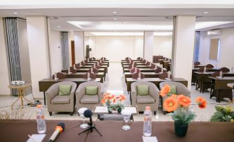 BIZ HOTEL CITY CENTER