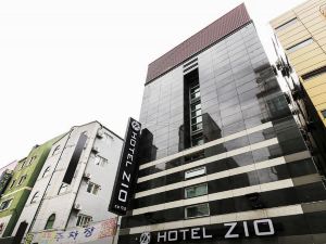 Zio Hotel