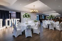 Delta Hotels by Marriott Liverpool City Centre - ที่มีที่จอดรถ