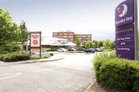 Premier Inn Bracknell Central - parkir